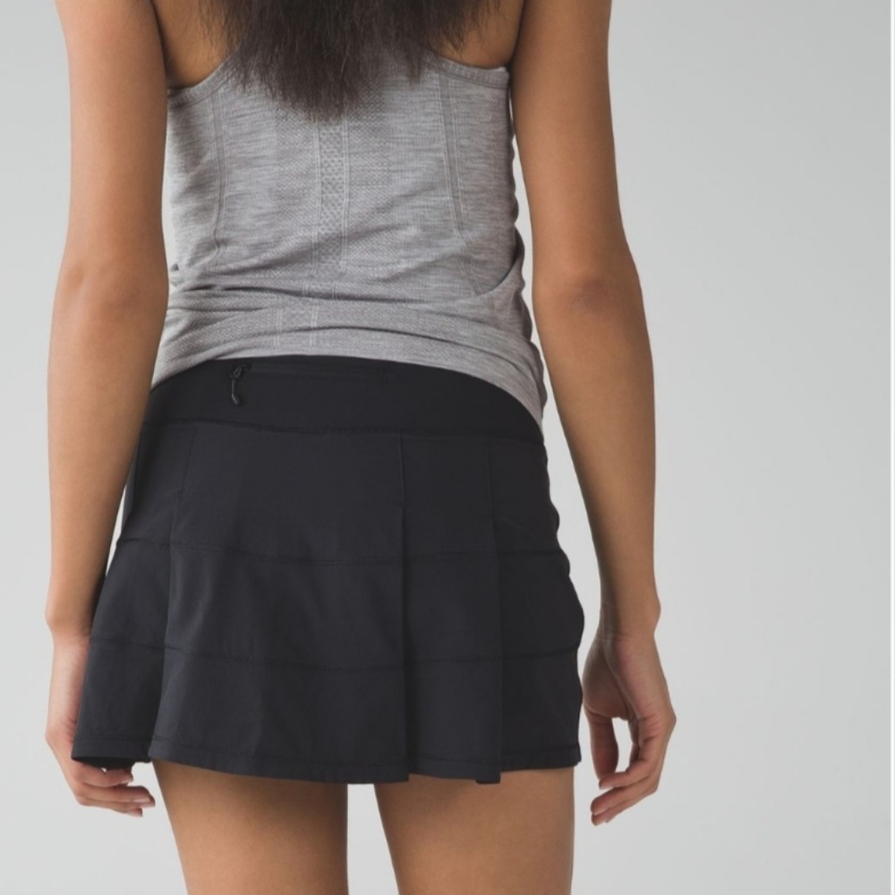 LULULEMON ATHLETICA Pace Rival Skirt Black Size 2